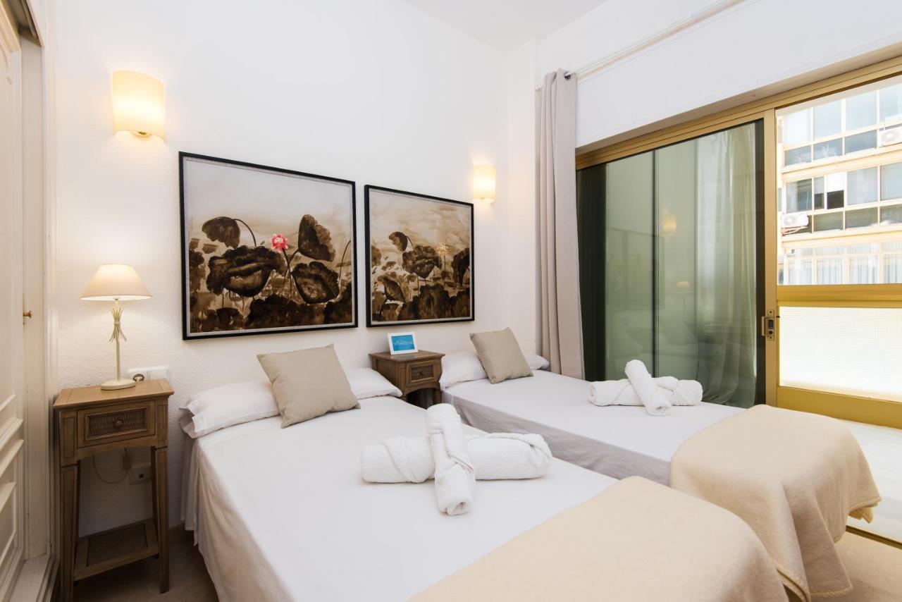 Rentandhomes Beachfront Marbella Center ภายนอก รูปภาพ