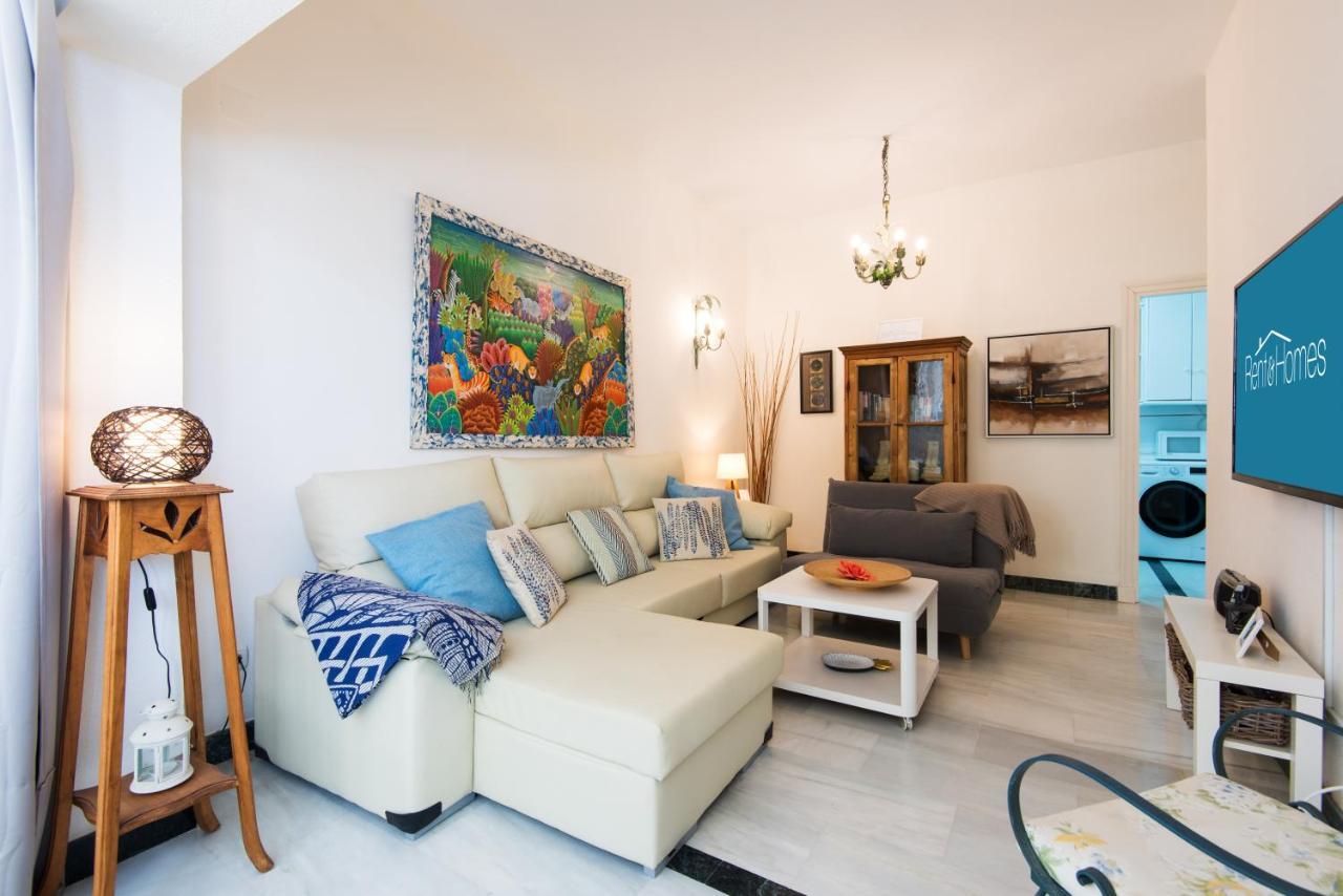Rentandhomes Beachfront Marbella Center ภายนอก รูปภาพ