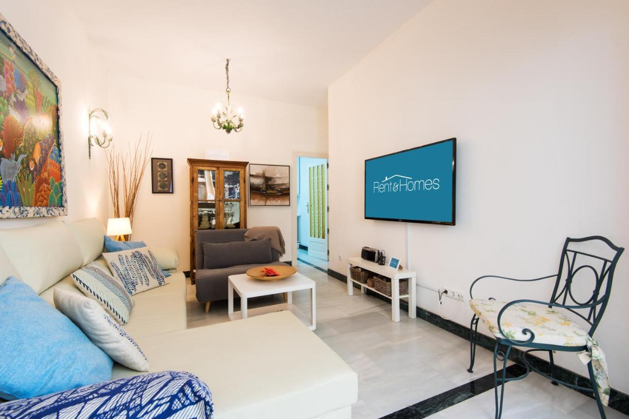 Rentandhomes Beachfront Marbella Center ภายนอก รูปภาพ