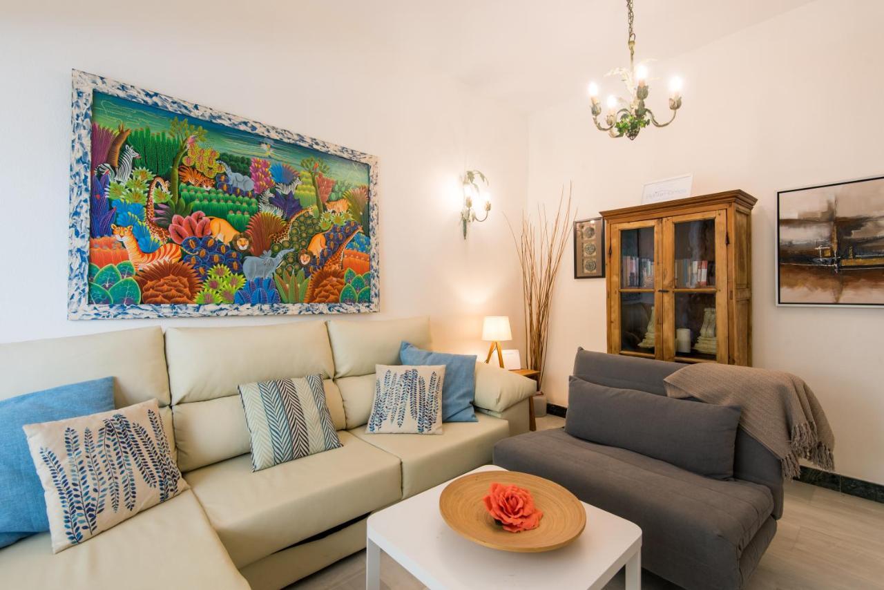 Rentandhomes Beachfront Marbella Center ภายนอก รูปภาพ