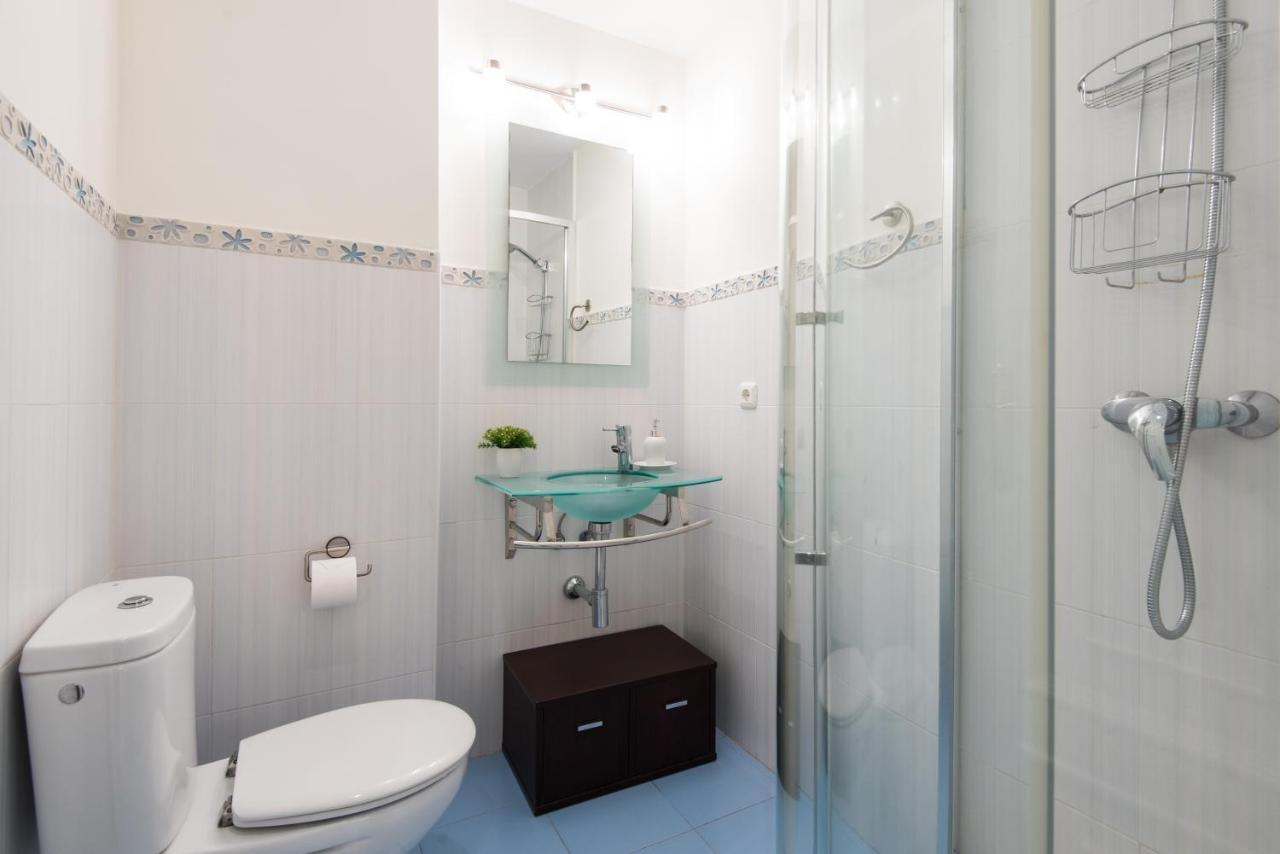 Rentandhomes Beachfront Marbella Center ภายนอก รูปภาพ