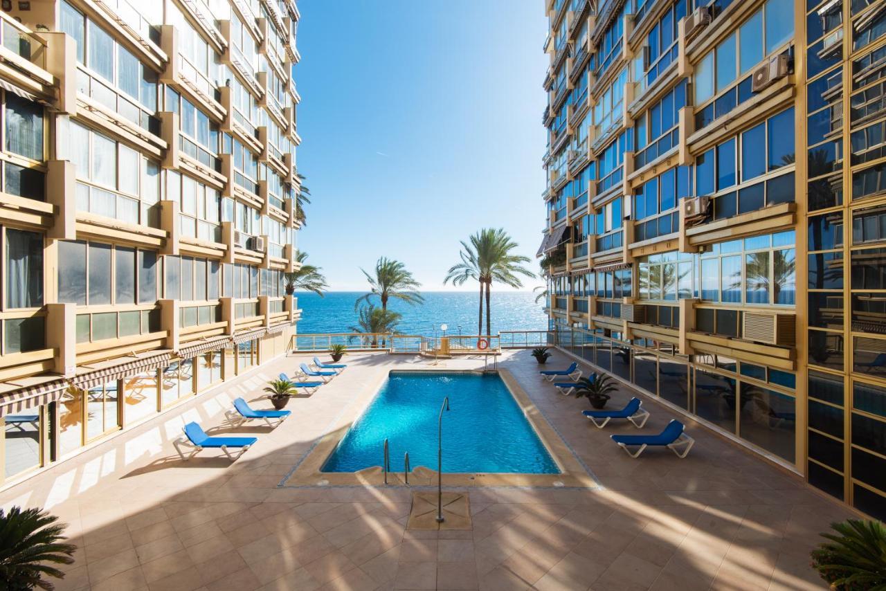 Rentandhomes Beachfront Marbella Center ภายนอก รูปภาพ