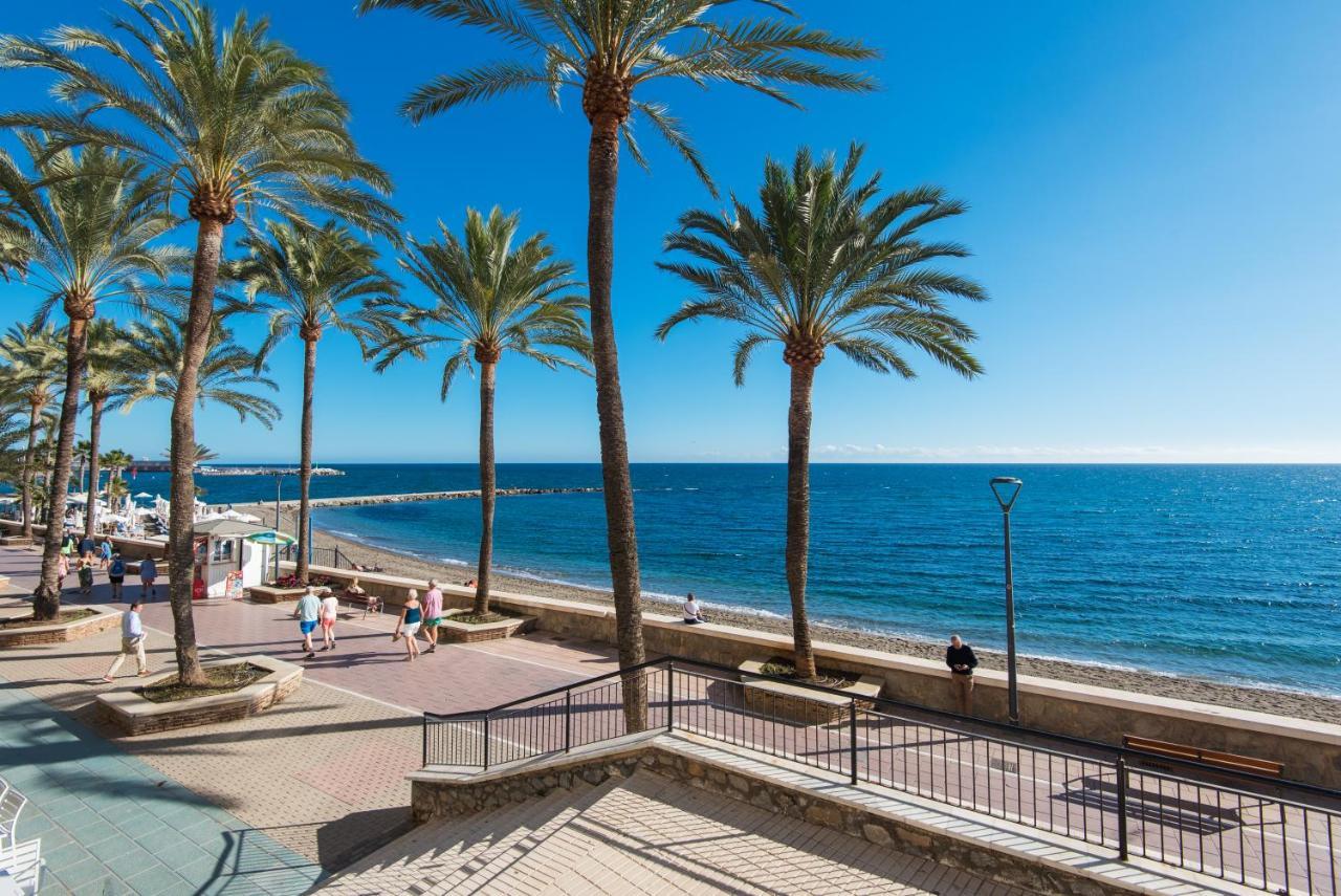 Rentandhomes Beachfront Marbella Center ภายนอก รูปภาพ